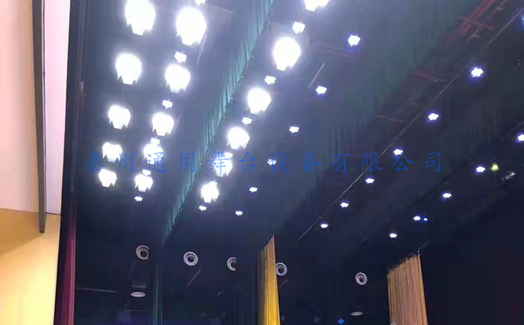 舞臺機械核心——舞臺吊桿！采用蝸輪蝸桿減速系統(tǒng)，磨擦系數(shù)小，傳動效率高！