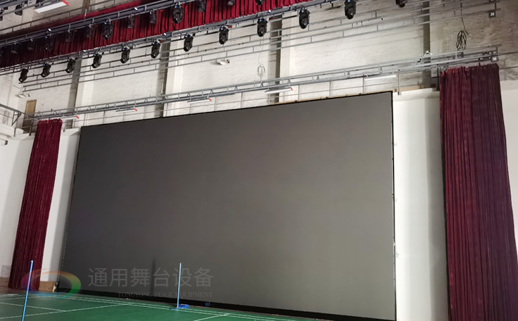 廣州黃花崗禮堂選擇通用舞臺(tái)！禮堂幕布、舞臺(tái)吊桿、舞臺(tái)燈光項(xiàng)目圓滿(mǎn)竣工！