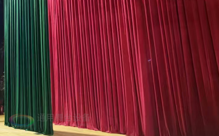 隨著全球文化演出市場(chǎng)的復(fù)蘇以及公共安全意識(shí)的提升，舞臺(tái)安全設(shè)備領(lǐng)域迎來(lái)新一輪發(fā)展機(jī)遇