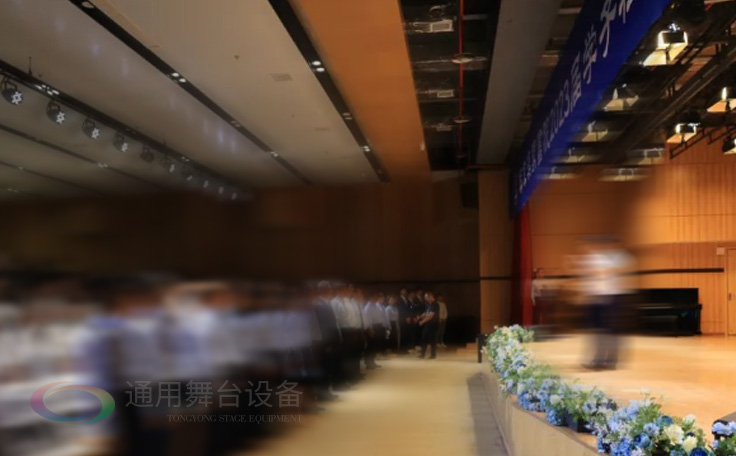 助力漢開書院文化活動高效呈現(xiàn)，彰顯企業(yè)教育場景服務(wù)實(shí)力！南京漢開書院舞臺吊桿、大幕對開項(xiàng)目